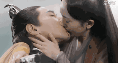 白浅血吻夜华简直太虐心