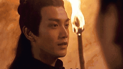 芭姐觉得,陌上人如玉,公子世无双,这句话说的应该是张智尧才对嘛!