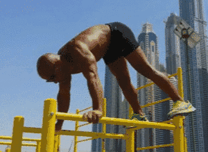 a7q9tc22158043950405.gif