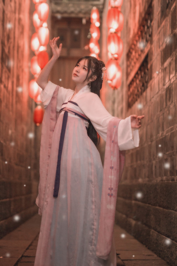 角色:汉服私影coser:子诺