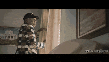 这个爷爷从窗户跳下来,看表情好惊悚,其实.