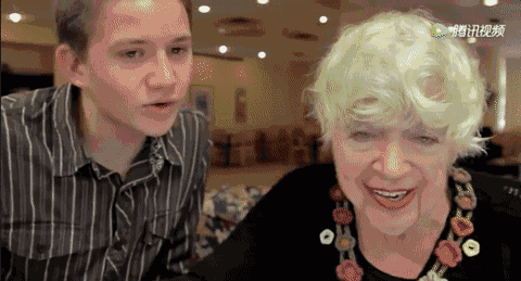 最励志的老奶奶!60岁学电脑,81岁发布自己的第一款app