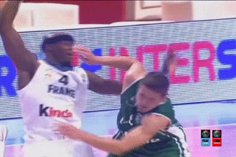 新手篮球裁判员们,别把违体吹成t了!-体育频道-手机