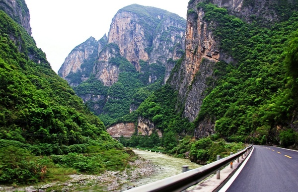 九盘河峡谷风光;奉节山城看长江—鄂西巴东游之