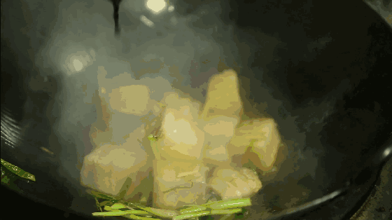 煎 鱼 不 粘 锅