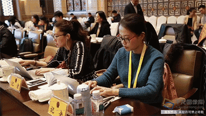 3月7日上午,十二届全国人大五次会议北京团举行全体会议,审议政府工作