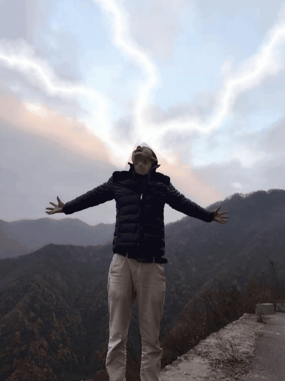 ps恶搞22:求大神p个帅气的动作,掏粪挺高兴啊