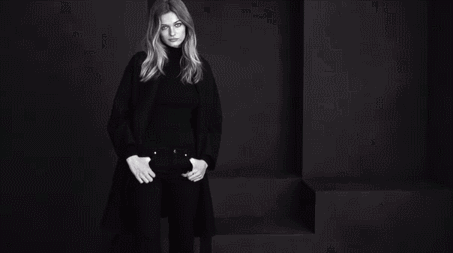 自带毒鸡汤的前维秘超模,总把爱上自己身体的缺陷挂在