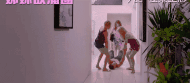 开单身趴竟然坐死脱衣舞男?这个世界对胖子好多恶意!