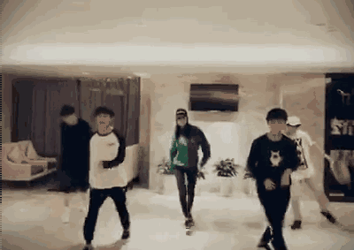 薛之谦跳seve神舞的视频 美少女版 seve鬼步舞征服了中国爱跳舞的男女