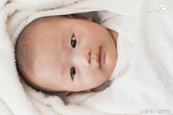 几个月的婴儿可以看到颜色 a7cpgb9808000878619.jpg