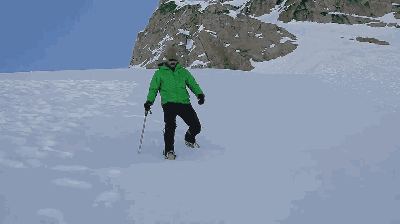 踏跟步示范.动图来源: mountain trip 上传的《plunge step》.