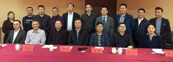 广元市昭化区委副书记,区长龙兆学在蓉主持召开返乡发展座谈会