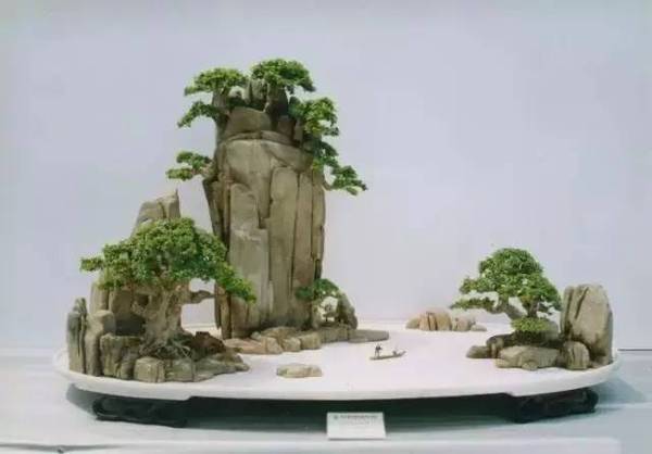 有一座山有树有草看图猜成语_看图猜成语