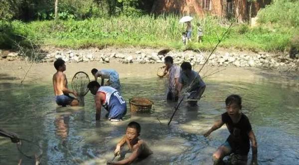 禄劝人口数据_禄劝县城图片