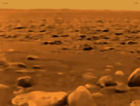 最左边是可见光真彩色图像,意思是你用肉眼看,差不多就这颜色.