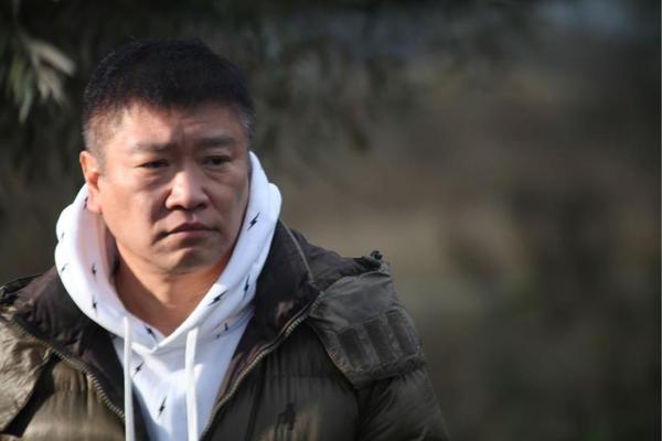 吴制作人口头禅_恋与制作人白起图片(2)