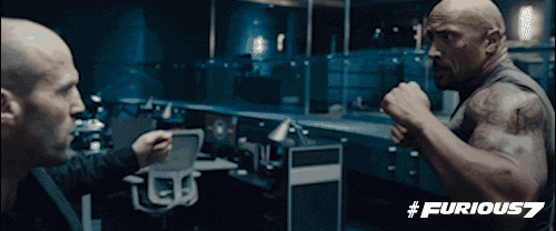 保罗沃克拍摄的这部速度与激情系列,陪伴了很多人的整个青春.