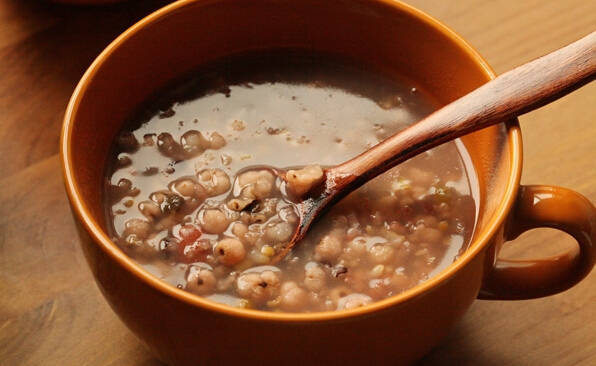 大家用什么水熬粥 a5dluv6374440562360.jpeg