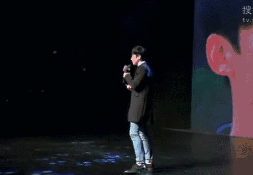 你那即将迸发而出的rap~ 我是听别人说的,没找到萧敬腾的这个动作视频