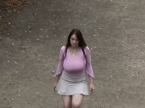 爆笑个锤:我好想喂这个熊猫吃竹子