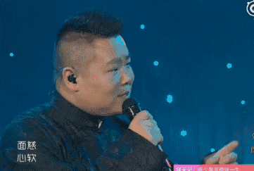 因为李健请的帮唱嘉宾是岳云鹏…… 通过视频回顾一下↓↓↓ 这首歌