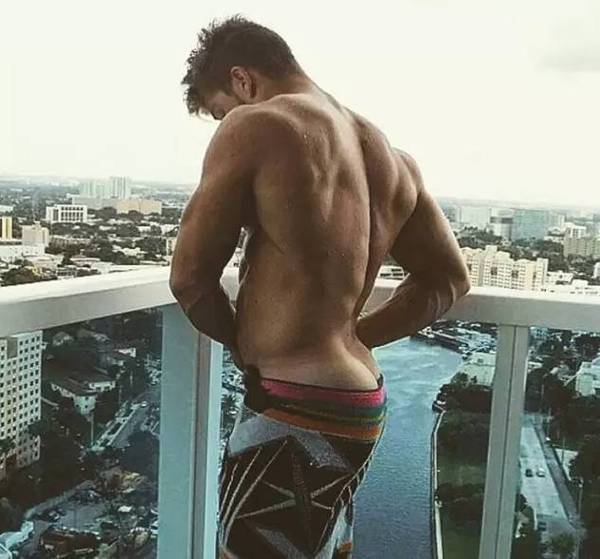 男生怎么练臀部 a3rbir2892900209616.jpeg