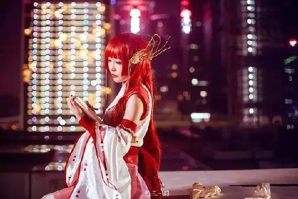 龙族上杉绘梨衣壁纸