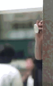 壁纸 动物 狗 狗狗 225_368 gif 动态图 动图