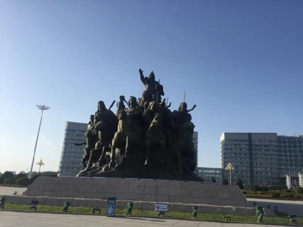 浦东是中国人均GDP最高城市_中国浦东干部学院(2)