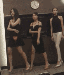 美的一塌糊涂的美女动态图片,乐呵一下吧!