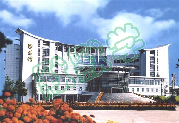 淮阴师范学院的图书馆内景