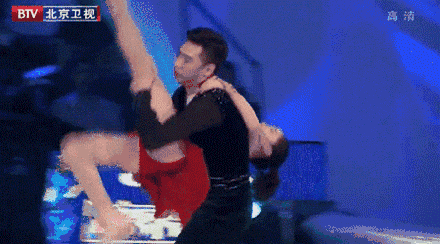 淘汰赛战火不断,呆萌小果受牵连