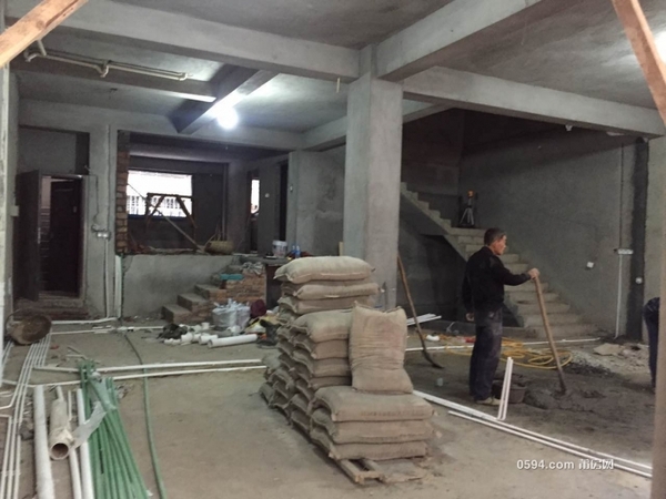 急售房源:中楼别墅楼三和8000元/南华小区3房8800元/嘉园v别墅费用图片