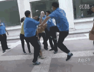 爆笑gif图 第三十九期 结个婚也要受尽折磨啊