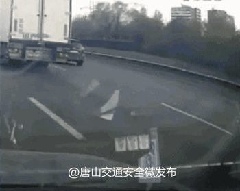 应急车道被网友们抓到了 应急车道又叫