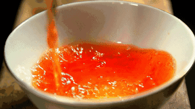 propose a toast to your blessing 这么多志同道合的朋友来胪雷祠堂