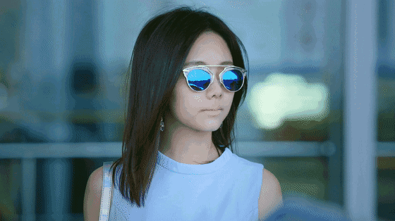 为了搞砸妈妈给安排的相亲,谭松韵假发浓妆出场,逼疯奇葩相亲男,结果