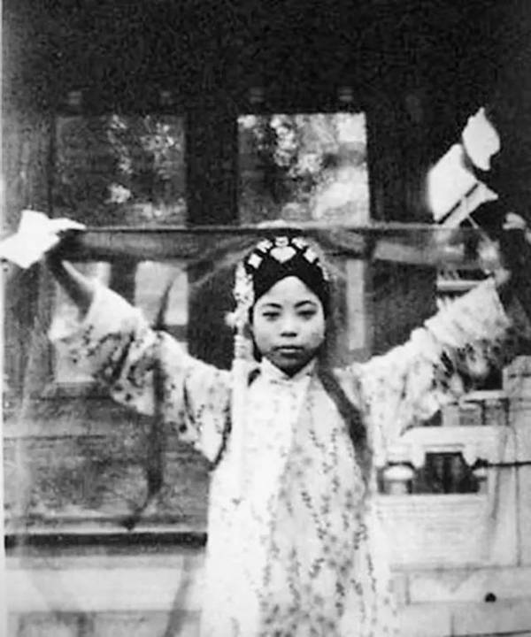 老照片】晚清末代皇妃——额尔德特·文绣-历史频道-手机搜狐