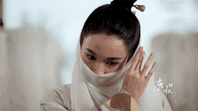 电影版《倚天屠龙记之魔教教主》里,黎姿演的周芷若虽然是个大反派