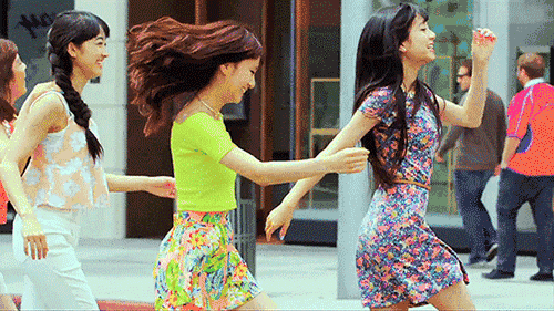 熬过今天又可以嗨起来啦!步行街百盛等你来约