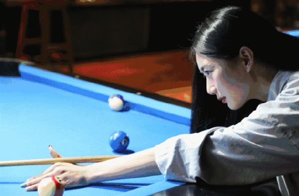 哪找来这么多高颜值大长腿美女?我根本没心思打球