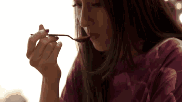 去洗手间也弄不干净!下次出门还是穿一件可以翻面穿的t恤好了.