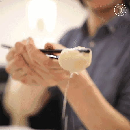 歪果仁吃小笼包,放开那个包子,让我来