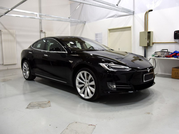 定位低于model x,特斯拉model y约2019年上市