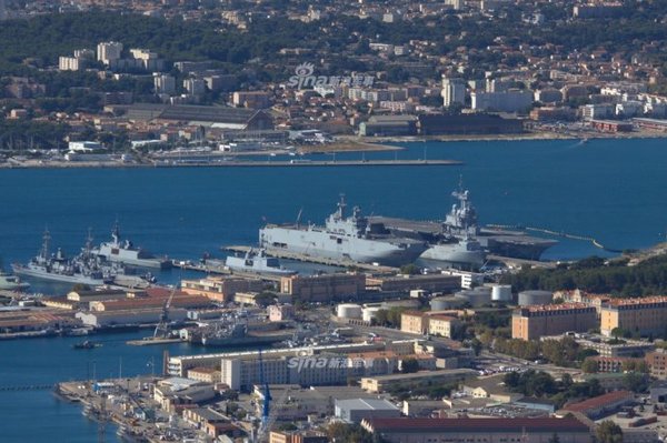 2013法国最大军港军舰航母:已被中国海军超过