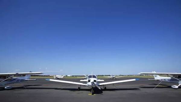 a8zkdh98077568574405.jpg