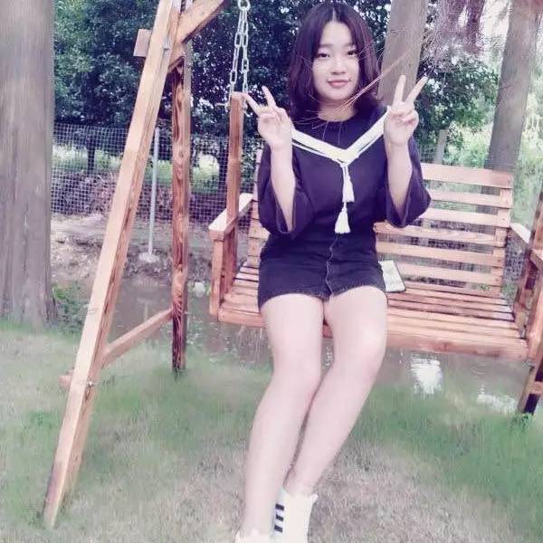 最美天使护士走红 a7sdz84636306239542.jpg