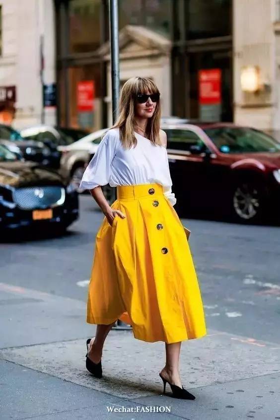 买什么颜色衣服不过时 a9fjzq35581929886405.jpg