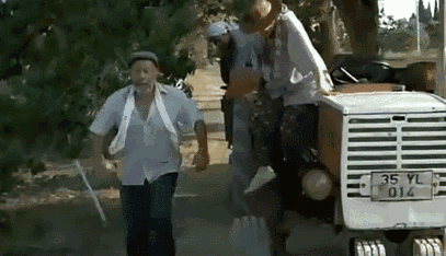 哭成傻逼加笑成狗,这片不愧豆瓣9.